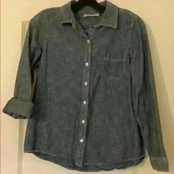 Old navy chambray shirt - Picture 1 of 3